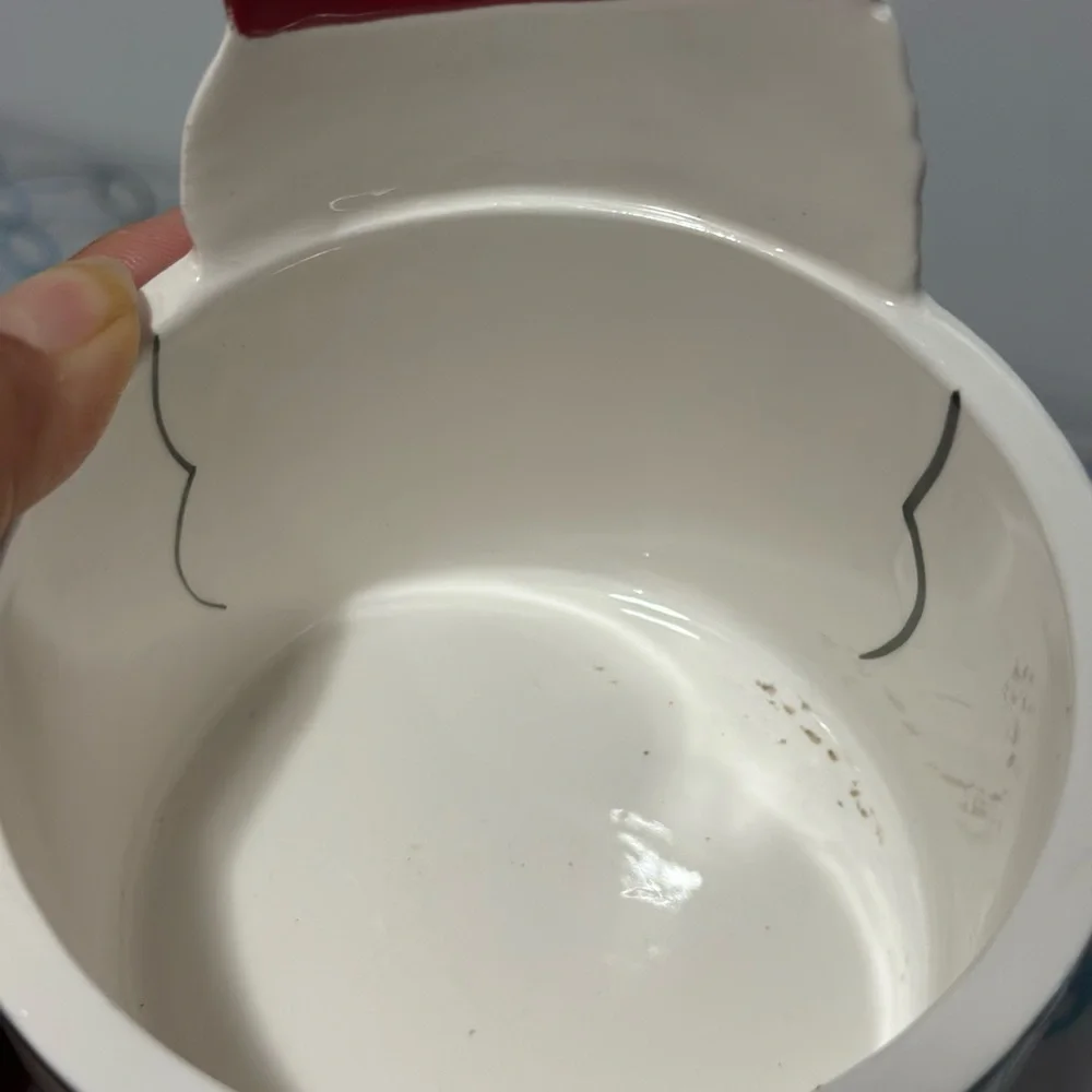 Sigma Beauty White and Red Cat Bowl Andrea west small chip by cat ear
